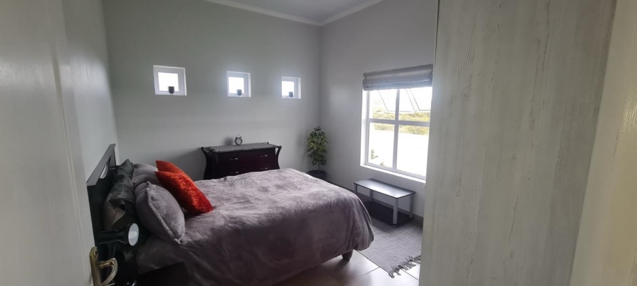 To Let 5 Bedroom Property for Rent in Laguna Sands Western Cape